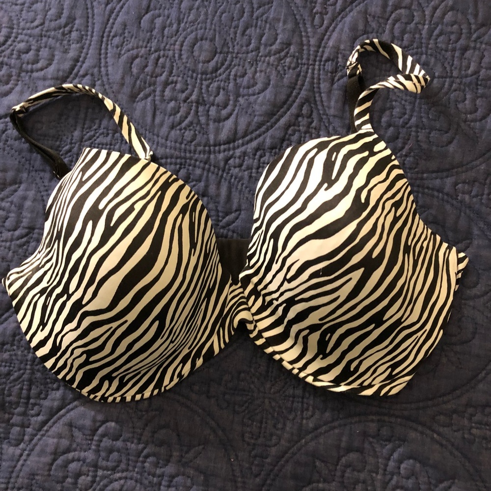 3 for$15 34DD Modern brand ❤️